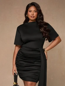 SHEIN BAE CURVE Plus Size Women Black Ruched Mini Dress With Bow,Luxury, Going Out, Weddings, Halloween, Cocktail Wear, Autumn/Winter,Basic ,Basics,Casual - Black - View 2