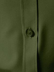 Manfinity Mode 男士素色長袖單排扣休閒通勤襯衫 - 軍綠色 - 查看 5