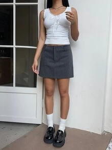 SHEIN x Luisa Sonza SHEIN EZwear تنورة قصيرة كاجوال مكونة من خليط الصوف والقماش المخطط للنساء - رمادي - مشاهدة 4