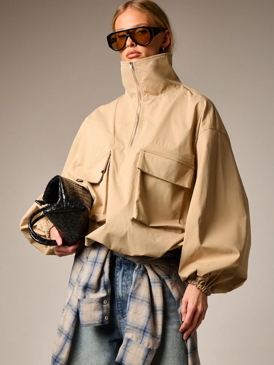 SHEIN x Luisa Sonza AiiRZ 女士宽松实用运动上衣,带风琴式胸袋、半拉链立领,轻便外套,休闲春秋夹克 - 卡其色 - 查看 1