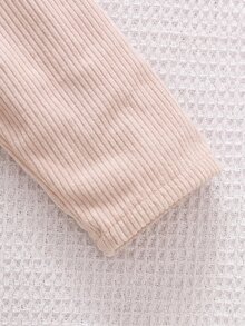 SHEIN Vintaside Kids 女嬰幼兒女童連帽荷葉邊外套，可愛甜美粉杏色熊耳燈芯絨百褶長袖加厚外套，鈕扣開襟，適合派對、冬季、聖誕、秋季 - 米色 - 查看 5