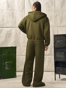 Norleigh Men's Long Sleeve Pocket Hoodie And Drawstring Waist Cargo Pants Set - Army Green - View 2