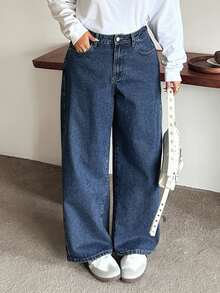 Dazy Plus Dark Wash Blue Back Pocket Bow Embroidery Straight Leg Bermuda Denim Shorts, Spring/Summer - Dark Wash - View 2