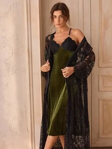 Charlaine 性感睡衣套装：女士薄纱蕾丝系带长袖睡袍 + 撞色蕾丝天鹅绒吊带裙 - 彩色 - 查看 6