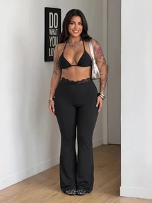 SHEIN PETITE CURVE 大尺碼純色蕾絲拼接喇叭褲 秋季 - 黑色 - 查看 5