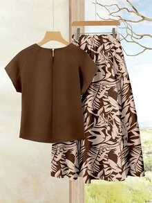 EMERY ROSE 2pcs Women's Vacation Casual Solid Color Top+Printed Skirt Set, Summer Top Printed - Brown - View 2