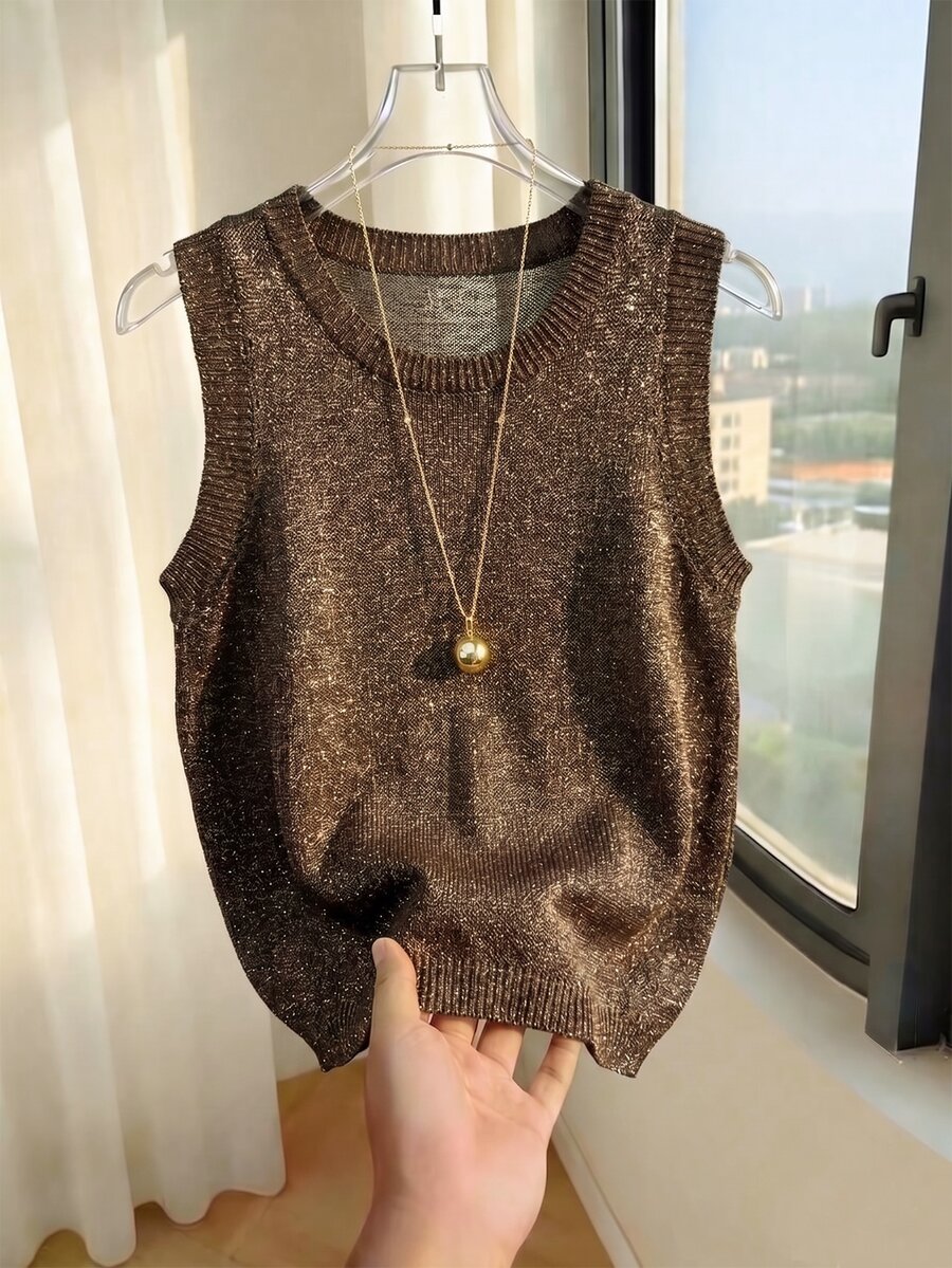 SHEIN Franclia 2026新款女款閃耀金針織背心上衣－圓領、羅紋袖口細節、短版剪裁，完美融合90年代復古魅力與極簡時尚，適合早午餐約會、夜晚外出及春夏日常穿著