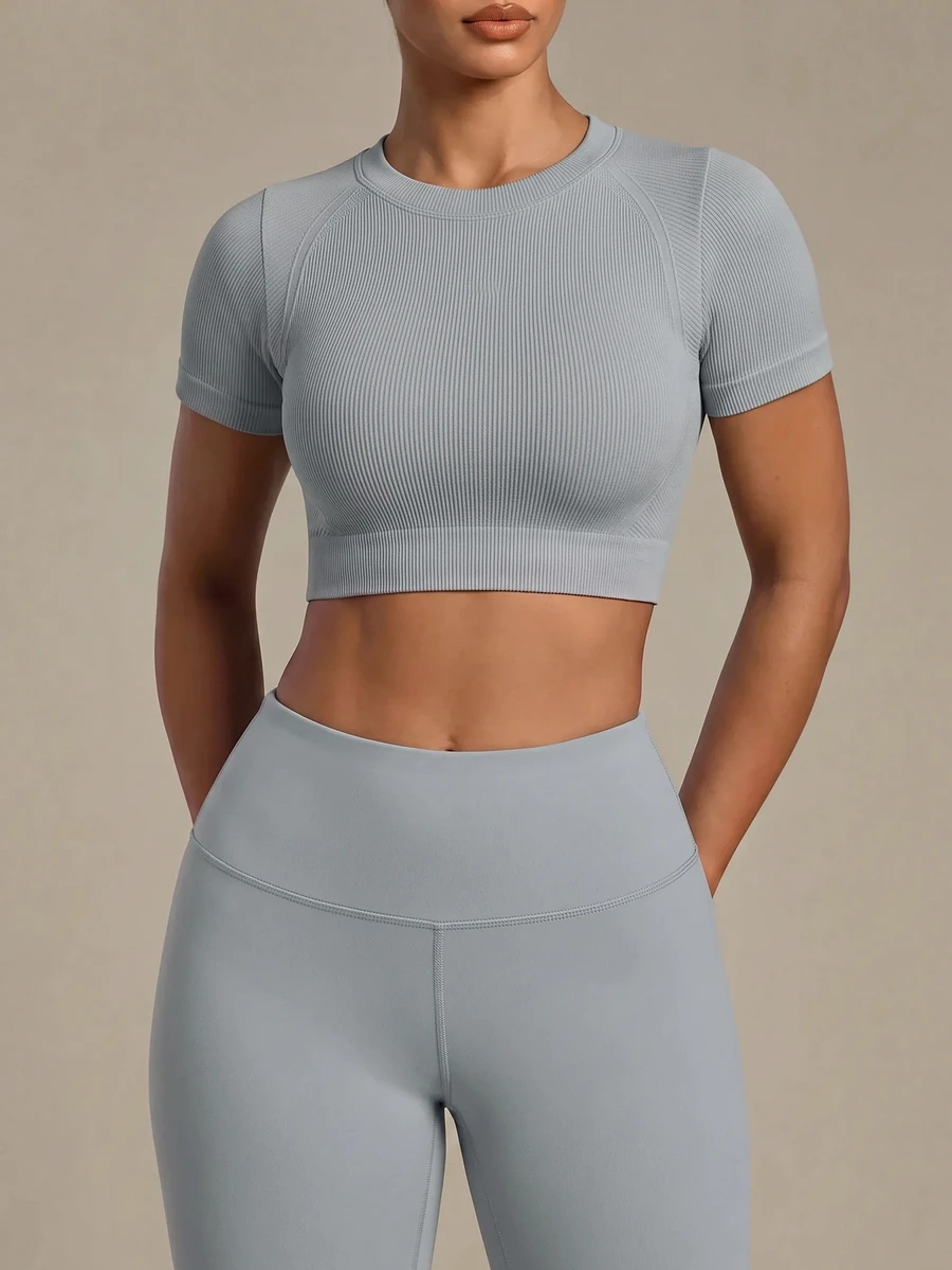 SHEIN Sports Women's Solid Color Raglan Short Sleeve Cropped Sports T-Shirt Fitted Shirt Gym Shirts