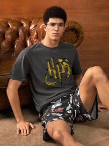 HARRY POTTER X SHEIN 男士字母印花圓領短袖上衣與卡通圖案印花短褲居家休閒套裝 - 灰色 - 查看 6