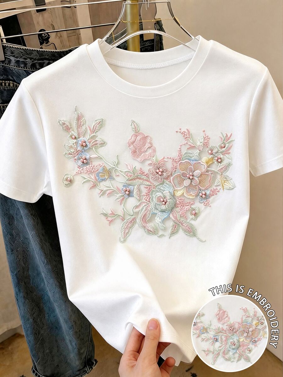 Franclia 大尺碼夏季休閒珠飾刺繡圓領短袖T恤 - 白色 - 查看 1