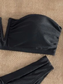 Swim Chiccia 女款優雅黑色夏季兩件式比基尼套裝，V型鋼圈平胸式上衣與高衩性感三角褲，亮面緞面布料，適合海灘派對、度假穿搭 - 黑色 - 查看 6