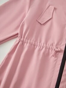SHEIN Sparklyn 女童（大童）粉色收腰連帽字母裝飾運動休閒可調腰口袋夾克外套，秋季服飾，秋季，返校，學校，校服 - 粉色 - 查看 6