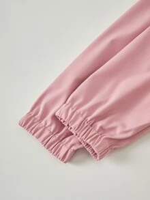 SHEIN Sparklyn 女童（大童）粉色收腰連帽字母裝飾運動休閒可調腰口袋夾克外套，秋季服飾，秋季，返校，學校，校服 - 粉色 - 查看 4