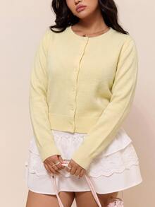 CovetEZ 秋季新款奶油黃休閒簡約百搭大尺碼女款長袖針織開襟衫 辦公室冬季穿搭 - 鵝黃色 - 查看 4