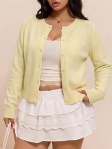 CovetEZ 秋季新款奶油黃休閒簡約百搭大尺碼女款長袖針織開襟衫 辦公室冬季穿搭 - 鵝黃色 - 查看 1