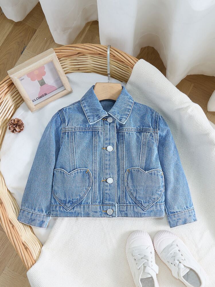 Jaket Denim Biru Longgar dengan Kantong Berbentuk Hati Lucu untuk Bayi Perempuan Gaya Y2K, Musim Gugur/Dingin, Cocok untuk Pakaian Streetwear Bayi, Pakaian Halloween, Jaket Balita, Natal - Medium Wash - View 3