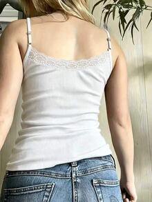 SHEIN 女款夏季素色百搭對比蕾絲貼身細肩帶背心 - 白色 - 查看 2