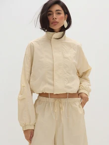 MUSEYN Jaket Krem Model Corong Leher Bulat Potongan Boxy dengan Hem Elastis - Aprikot - View 5