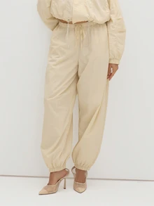 MUSEYN Cream Balloon Ruched Elastic Waistband Pants Statement Fashion-Forward Everyday Office Fall New Season Capsule Wardrobe - Apricot - View 2