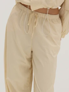 MUSEYN Cream Balloon Ruched Elastic Waistband Pants Statement Fashion-Forward Everyday Office Fall New Season Capsule Wardrobe - Apricot - View 5