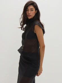 MUSEYN Atasan Chiffon Hitam Transparan dengan Leher Tinggi Model Corong - Hitam - View 2