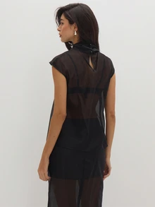 MUSEYN Atasan Chiffon Hitam Transparan dengan Leher Tinggi Model Corong - Hitam - View 4