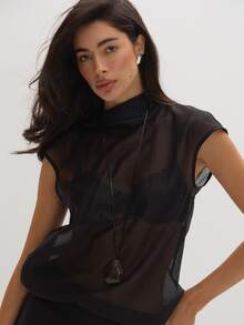 MUSEYN Atasan Chiffon Hitam Transparan dengan Leher Tinggi Model Corong - Hitam - View 5