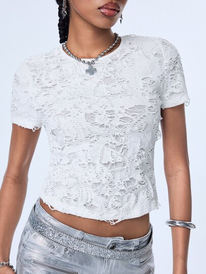 Y2Kool Camiseta Feminina Branca Elástica com Recortes Vazados e Efeito Desgastado, Manga Curta, Top Ajustado Estilo American Street para Verão, Compras, Encontros e Festival de Música