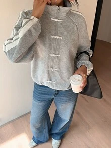 女款秋季灰色條紋側拉鍊運動外套，中式盤扣立領休閒街頭運動夾克 - 灰色 - 查看 7