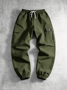 軍綠色
