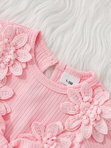 SHEIN Playful Pals 新生女嬰粉色直條紋刺繡花朵蝴蝶結拼接白色網紗洋裝與髮帶兩件套 - 粉色 - 查看 4