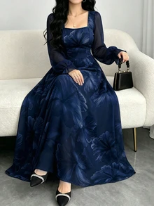 Modelyn 大碼女款木槿碎花法式時尚方領燈籠長袖收腰長版優雅洋裝，深藍色花卉印花夏季度假日常穿著長洋裝 - 彩色 - 查看 4