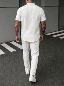 Manfinity CasualCool 男士白色夏季休閒度假套裝，亞麻混紡短袖立領亨利衫 + 長褲 2 件套，高端海灘度假穿搭 - 白色 - 查看 2