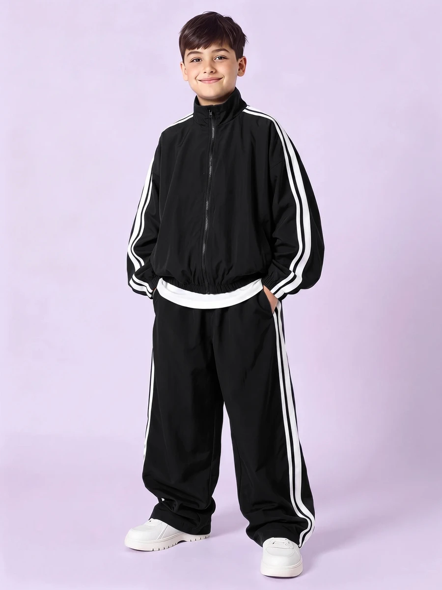 SHEIN 2件組兒童青少年男孩休閒街頭風韓式連帽長袖衛衣與純色鬆緊腰運動長褲套裝,適合返校、生日、嬰兒洗禮、節日派對,秋冬穿著 - 黑色 - 查看 1