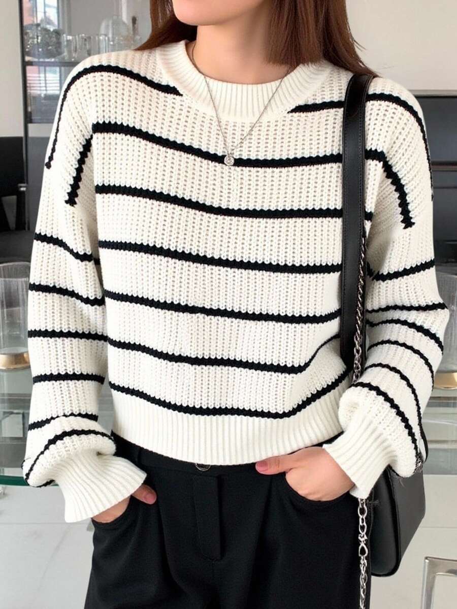 SHEIN TEENGIRL 黑白條紋基礎休閒圓領套頭寬鬆燈籠袖秋季毛衣,返校季大學風休閒針織衫 - 黑與白 - 查看 1