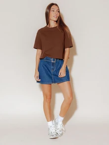 Pimkie Edition Kaos Crop Top Wanita Warna Cokelat dengan Motif Grafis, Pakaian Kasual Sehari-hari - Coklat - View 2