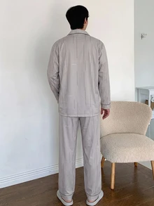 DAZY 新款男士極簡風開襟衫長袖睡衣套裝，休閒長褲居家服，適合春秋穿著 - 淺灰色 - 查看 2