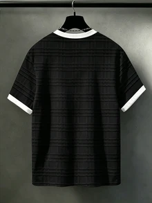 Manfinity Homme 男士休閒舒適上衣 大尺碼男士時尚T恤 男士優雅百搭上衣 - 黑色 - 查看 2