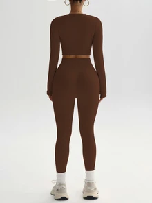 Slayform Slayform Setelan Pakaian Olahraga Wanita Warna Polos Tanpa Jahitan dengan Leher Bulat dan Elastisitas Tinggi, Setelan Yoga Cokelat Musim Semi/Gugur, Setelan Dua Potong Cokelat untuk Latihan - Coklat - View 10