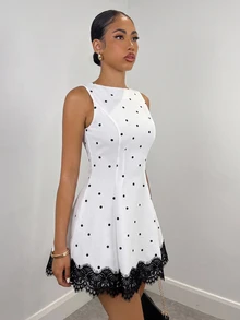 SHEIN BAE 春夏女款圓領黑白波點拼接對比蕾絲飾邊A字迷你洋裝，適合返校、生日、夜晚約會 - 黑與白 - 查看 3
