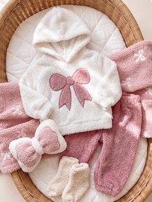 SHEIN 2件組女嬰秋冬日常穿著可愛保暖抓絨法蘭絨愛心連帽衛衣與長褲套裝 - 彩色 - 查看 2
