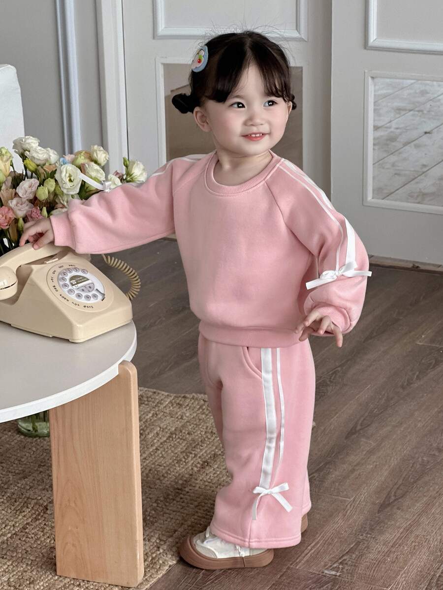 DAZY 女婴春秋季休闲运动风插肩袖撞色条纹蝴蝶结装饰套头连帽衫和宽松阔腿裤套装 幼儿女童服装 - 粉色 - 查看 1