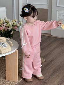 DAZY 女婴春秋季休闲运动风插肩袖撞色条纹蝴蝶结装饰套头连帽衫和宽松阔腿裤套装 幼儿女童服装 - 粉色 - 查看 5