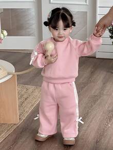 DAZY 女婴春秋季休闲运动风插肩袖撞色条纹蝴蝶结装饰套头连帽衫和宽松阔腿裤套装 幼儿女童服装 - 粉色 - 查看 3