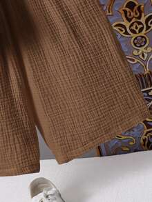 SHEIN Tween Boy Solid Color Round Neck Short Sleeve Button-Up Shirt And Elastic Waist Shorts 2-Piece Set, Suitable For Commuting, School, Daily Casual Outings, Sports, Spring And Summer - Brown - View 5
