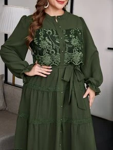 SHEIN Clasi 大尺碼度假風蕾絲拼接喇叭袖鈕扣洋裝 秋季 沙烏地阿拉伯國慶日 - 綠色 - 查看 7