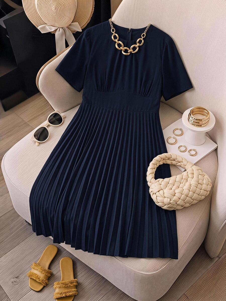 Slaydiva Gaun Wanita Ukuran Besar Warna Polos Lengan Pendek Mengembang dengan Hem Berlipit Formal untuk Kantor Warna Biru Tua Musim Panas yang Elegan - Navy Blue - View 1