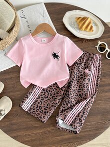 SHEIN 2件組女嬰百搭休閒時尚純色刺繡短袖T恤與豹紋長褲套裝，適合春夏、室內/戶外、度假、旅行、返校、日常穿著 - 粉色 - 查看 1