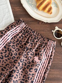 SHEIN 2件組女嬰百搭休閒時尚純色刺繡短袖T恤與豹紋長褲套裝，適合春夏、室內/戶外、度假、旅行、返校、日常穿著 - 粉色 - 查看 7