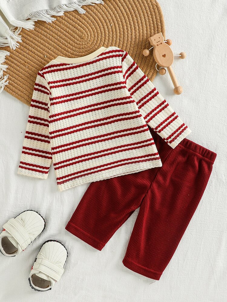 SHEIN Conjunto de punto gofrado suave y cómodo para bebé niño, top con bolsillo en el pecho con diseño de oso, estilo casual, lindo, género neutro, kawaii, básico occidental, color burdeos y beige, para otoño - Rojo y blanco - Añade 4